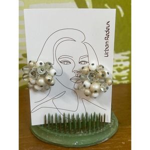 Vintage Pearl Gold Tone Cluster Clip-On Non-pierced Earrings